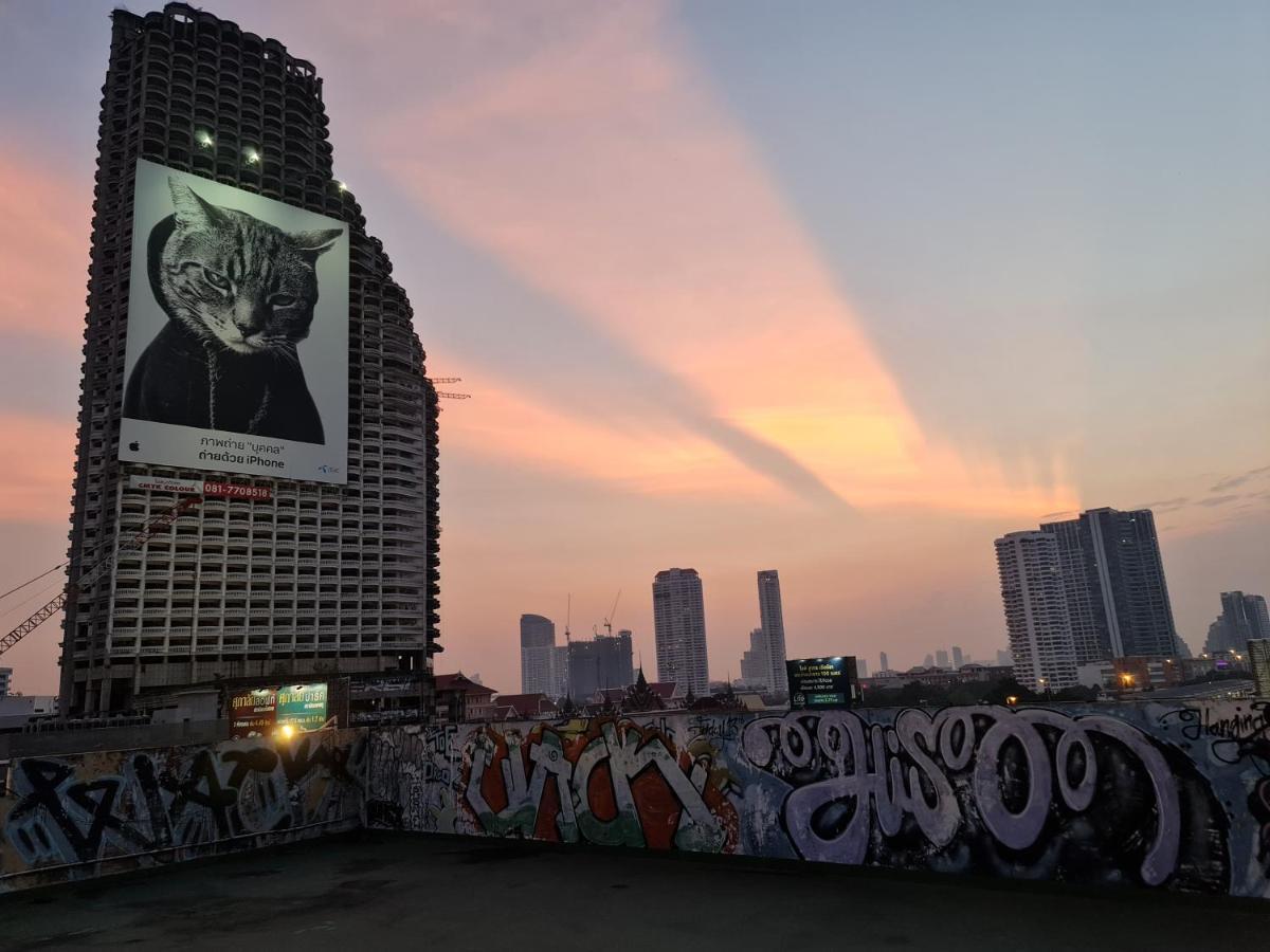Somewhere To Escape - Hometel Bangkok Exterior photo